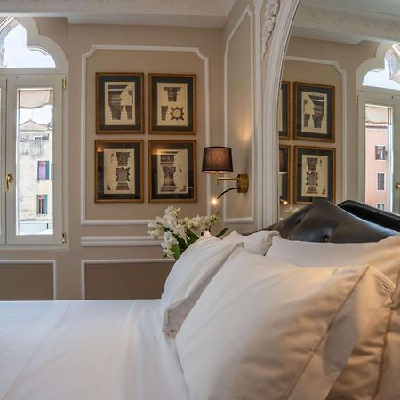 Hotel Santo Stefano Венеция Екстериор снимка