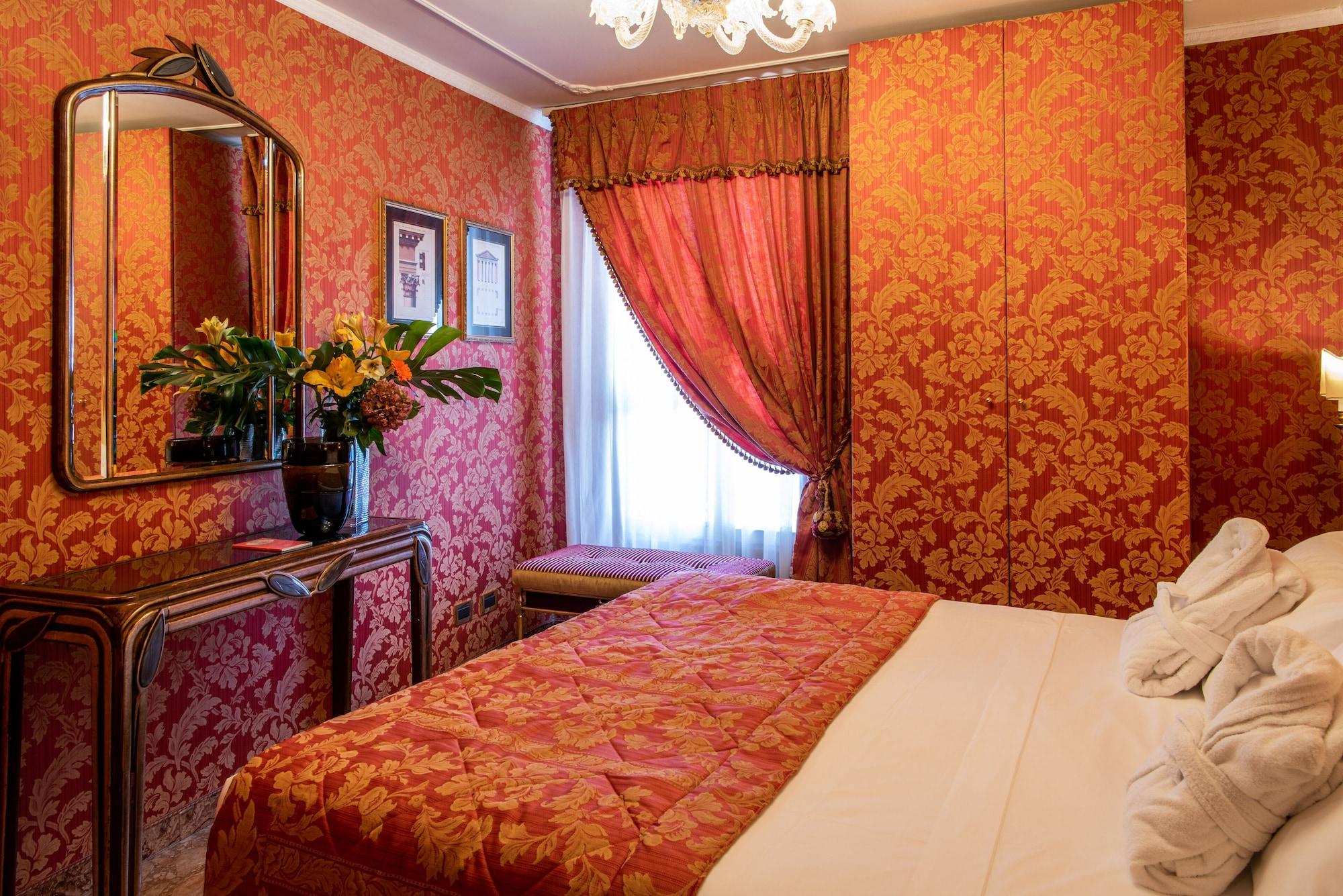 Hotel Santo Stefano Венеция Екстериор снимка