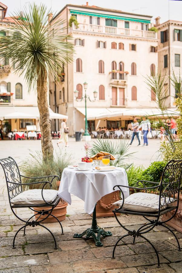 Hotel Santo Stefano Венеция Екстериор снимка